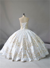 Pretty Plain Thick Satin White Western Quinceanera Girls Ball Gown Gold Embroidery