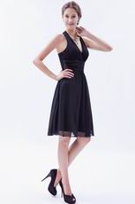 Pretty Black Halter V-neck Ruched Belt Short Prom Dress Styles