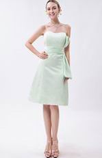 Wholesale Pale Green Beach Party Bridesmaid Dresses