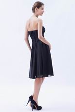 Strapless Knee Length Black Beach Bridesmaid Dress