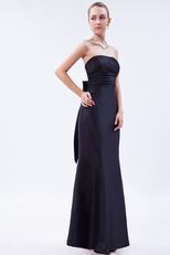 Inexpensive Strapless Black Taffeta Girls In Bridesmaid Dress