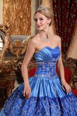 Royal Blue Embroidery Quinceanera Dress To Girl