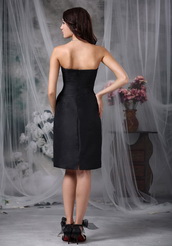 Black Strapless Knee-length Bridesmaid Dress Teenager Wear lovely