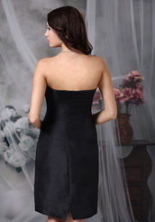 Black Strapless Knee-length Bridesmaid Dress Teenager Wear lovely