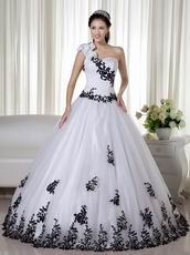 One Shoulder White Quince Dress With Black Leaves Decorate