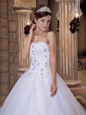 Strapless Corset White A Quinceanera Dress With Embroidery