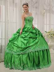 Inexpensive Spring Green Girls Dress To Quinceanera Party