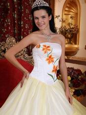 White Embroideried Flower Lovely Quinceanera Dress Gowns