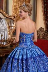 Royal Blue Embroidery Quinceanera Dress To Girl