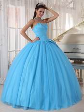 Young Girls Wear Aqua Quinceanera Dress With Bowknot Design