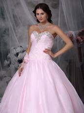 Fashionbale Sweetheart Pink Bridal Gown With Chapel Train Low Price