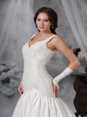 Exquisite Straps Wedding Bridal Dress With Beading Low Price