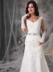 Sexy V-Neck Appliques Ivory Top Designer Wedding Dress Low Price