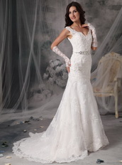 Sexy V-Neck Appliques Ivory Top Designer Wedding Dress Low Price