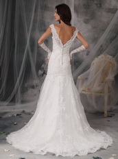 Sexy V-Neck Appliques Ivory Top Designer Wedding Dress Low Price