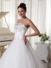 Strapless A-line Puffy Skirt Wedding Dress For Bride Wear Low Price