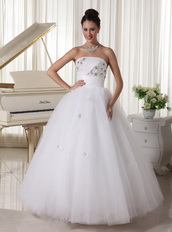 Hand Made Flowers on Wedding Dress With A-line Strapless Low Price