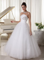 Hand Made Flowers on Wedding Dress With A-line Strapless Low Price