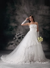 Lace And Net Hand Made Flowers Wedding Dress With Chapel Train Low Price