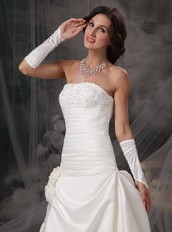 Strapless Pretty Lace Wedding Dress With Handcrafted Flowers Low Price