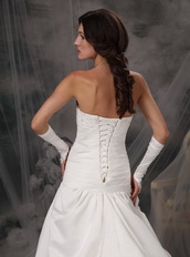 Strapless Pretty Lace Wedding Dress With Handcrafted Flowers Low Price