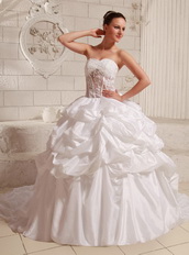 Sweetheart Appliques and Pick-ups Ball Gown Wedding Gowns With Chapel Train Low Price