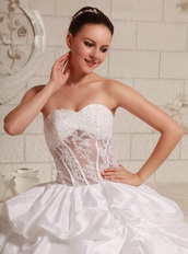 Sweetheart Appliques and Pick-ups Ball Gown Wedding Gowns With Chapel Train Low Price