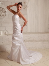 Taffeta Appliques With Beading and Ruch Wedding Dress Gowns Low Price