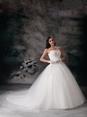 Beautiful Ball Gown Sweetheart Appliqued Wedding Bridal Gown Low Price