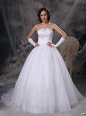 V Shaped Strapless Organza Embrioderied Wedding Dress Low Price