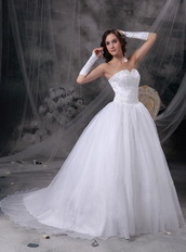 V Shaped Strapless Organza Embrioderied Wedding Dress Low Price