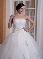 Embroidery Strapless Chapel Train Puffy Wedding Gowns Bridal Low Price