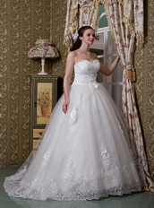 Elegant Buy Wedding Dress Gowns With Appliques Emberllishments Low Price