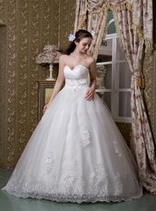 Elegant Buy Wedding Dress Gowns With Appliques Emberllishments Low Price