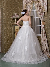 Elegant Buy Wedding Dress Gowns With Appliques Emberllishments Low Price