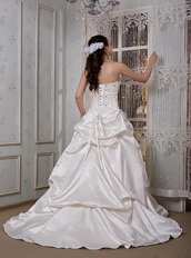 Custom Fit Off White Luxurious Strapless Puffy Wedding Gowns Low Price