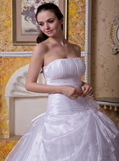 Simple Strapless A-line White Organza Wedding Dress For You Low Price