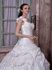 Bubble Details Skirt One Shoulder Luxurious Wedding Dress Off-White Low Price