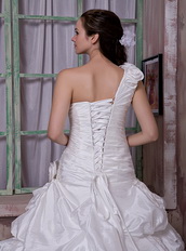 Bubble Details Skirt One Shoulder Luxurious Wedding Dress Off-White Low Price