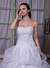 Strapless White Organza Embroideried Wedding Dress Customized Low Price