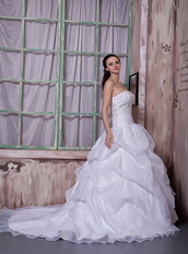 Strapless White Organza Embroideried Wedding Dress Customized Low Price