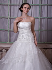 Gorgeous Strapless Taffeta and Lace Appliques Wedding Dress Chapel Train Low Price