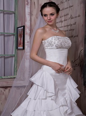 Best Seller Strapless Ruffled Layers Skirt Wedding Dress Manufacturer Low Price