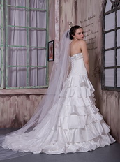 Best Seller Strapless Ruffled Layers Skirt Wedding Dress Manufacturer Low Price