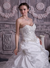 Princess Sweetheart Big Train Taffeta Embroidery Discount Wedding Dress Low Price
