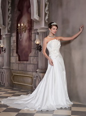 Discount A-line Strapless Wedding Dress With Handmade Flowers Decorate Low Price