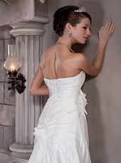 Discount A-line Strapless Wedding Dress With Handmade Flowers Decorate Low Price