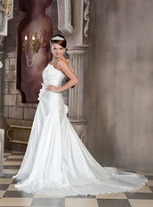 Discount A-line Strapless Wedding Dress With Handmade Flowers Decorate Low Price