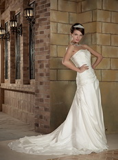 Ivory Strapless A-line Silhouette Wedding Dress Floor Length Style Low Price