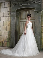 One Shoulder Floor Length Skirt Beautiful Wedding Dress With Feather Low Price